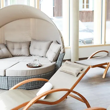 Отель Wohlfuehlhotel Frohsinn 3*